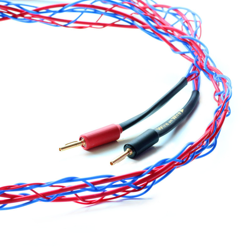 Wire on Wire's Plexus8 hifi speaker cable with its hand-made 8 wire braided geometry